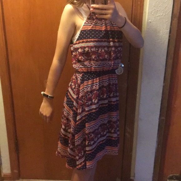 Dress🚨🔜🚨 - Picture 4 of 5